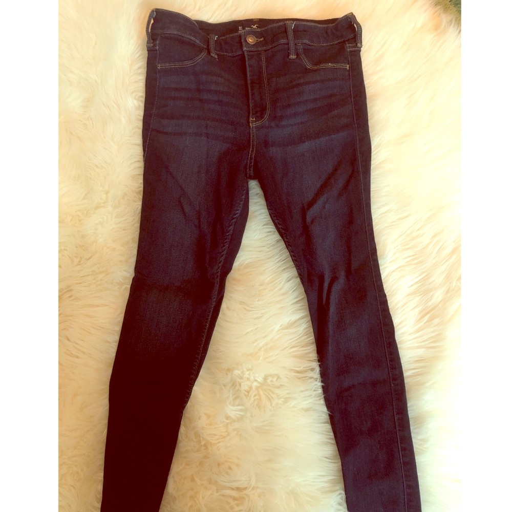 Hollister dark wash skinny jeans